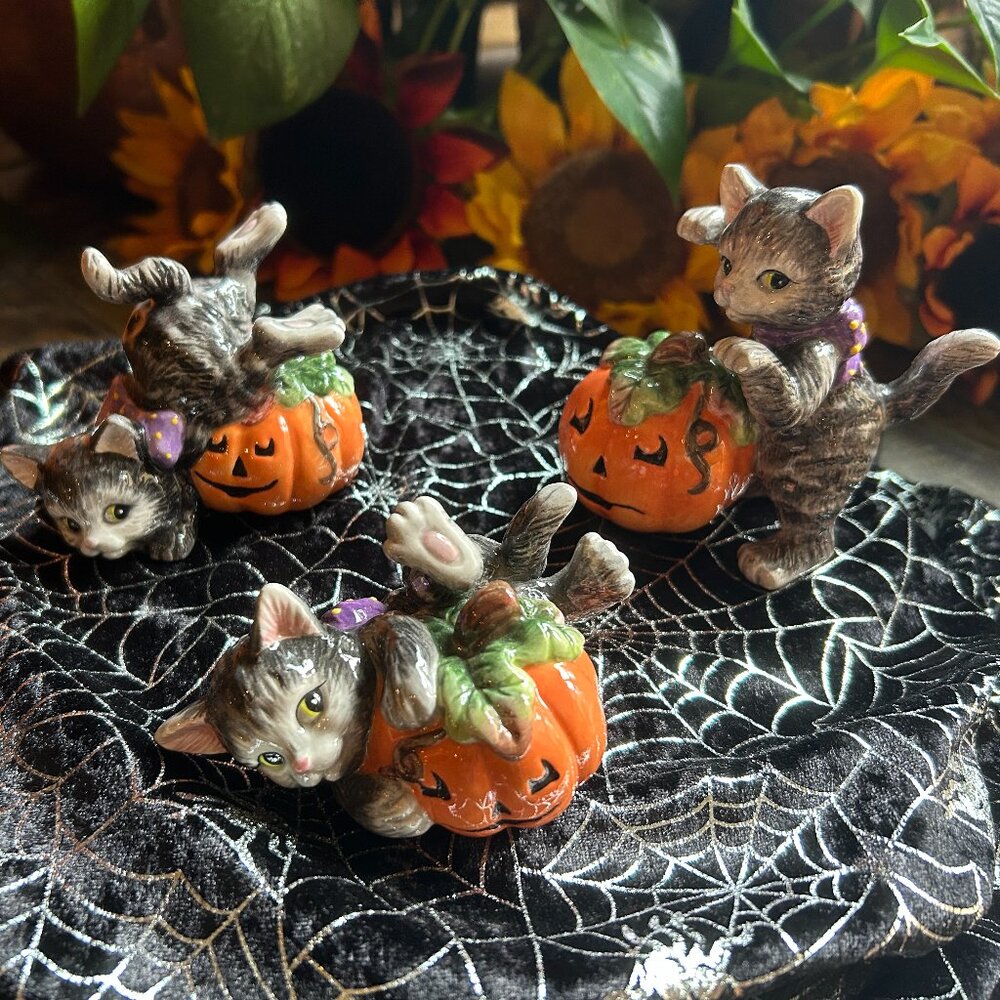 Retired Fitz and Floyd Halloween Kitty “Tumblers” Figurines – 2063/141 - Picture 2 of 14